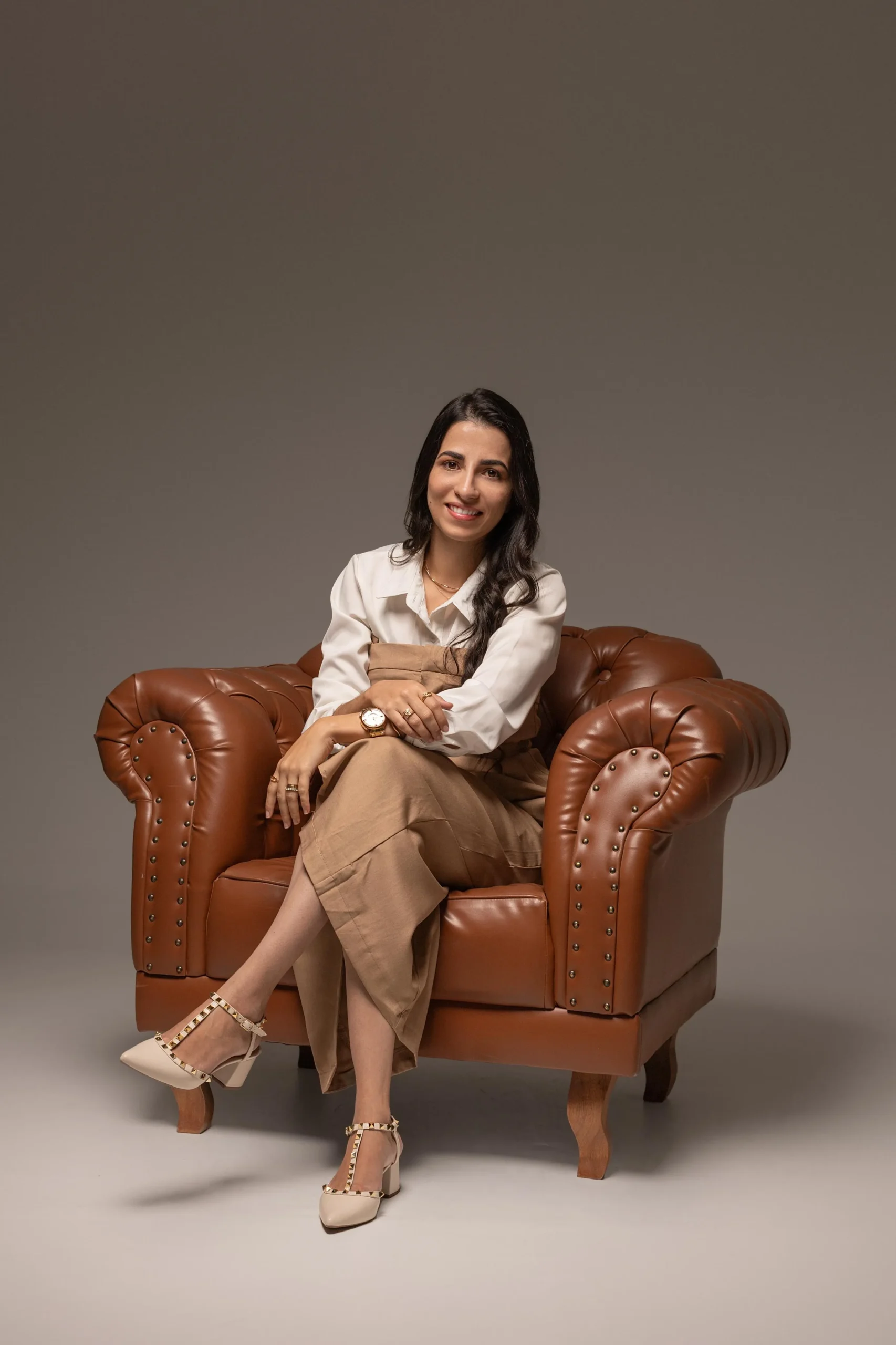 Vanubia Santana, corretora de imóveis